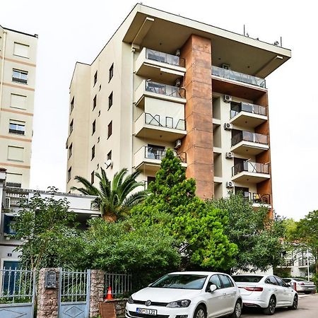 City Montesun Apartments บุดวา ภายนอก รูปภาพ
