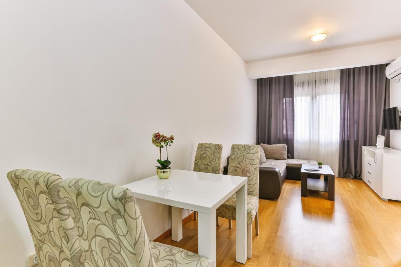 City Montesun Apartments บุดวา ภายนอก รูปภาพ